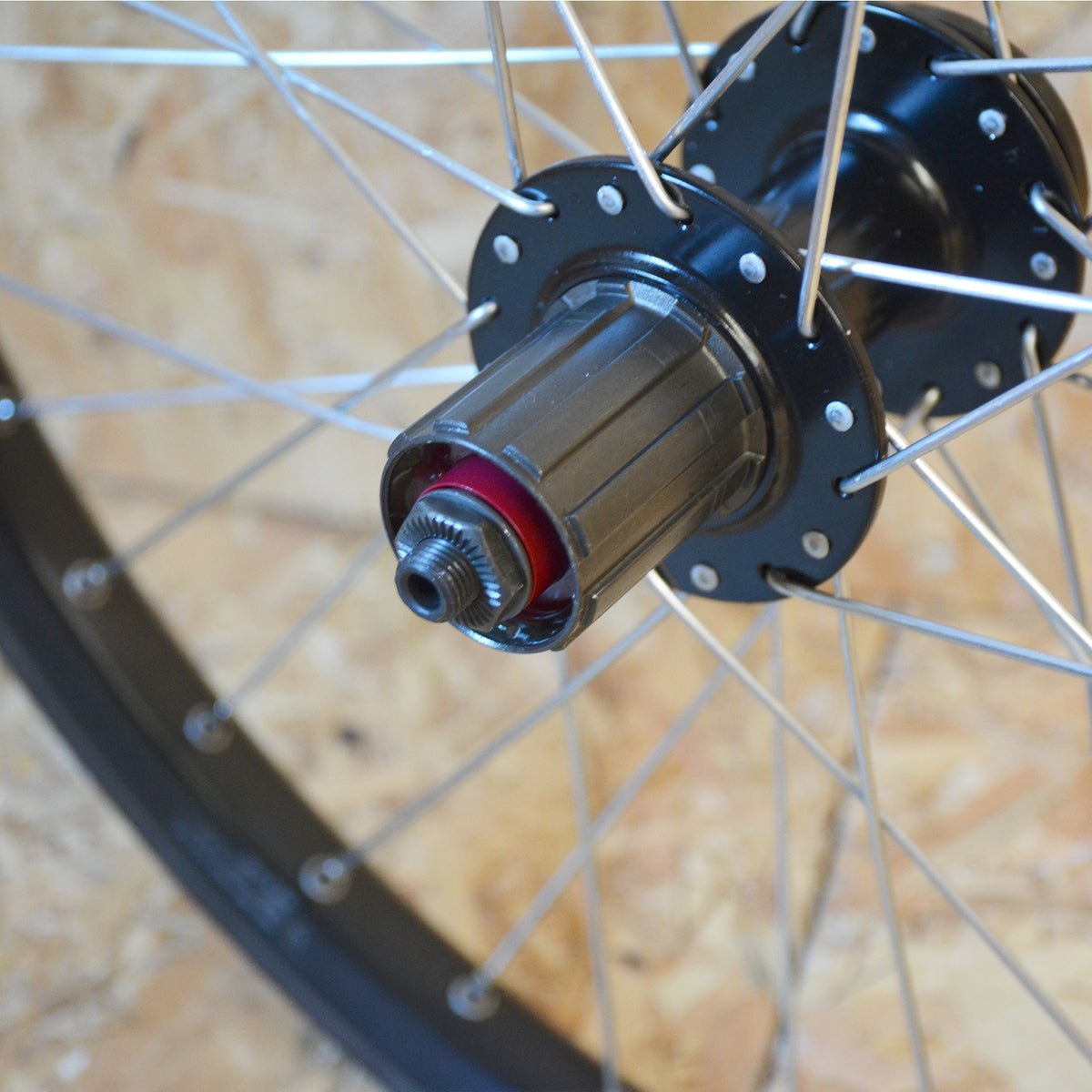ROUE 26P ARRIERE DOUBLE PAROI DISQUE K7 AXE CREUX