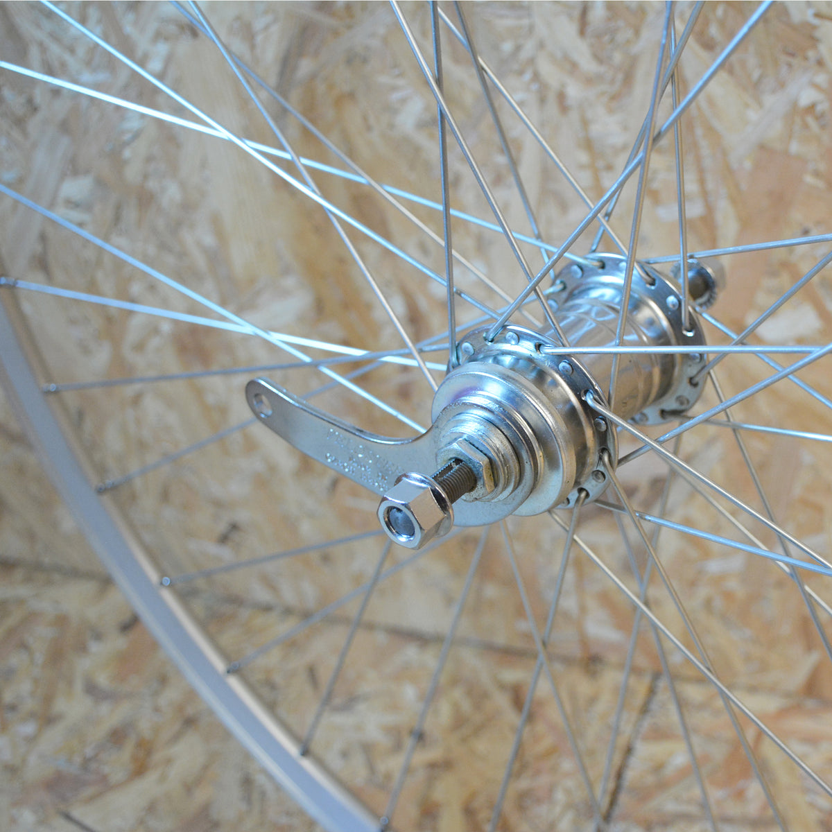 ROUE 622 COURSE RETRO PEDALAGE ARGENT