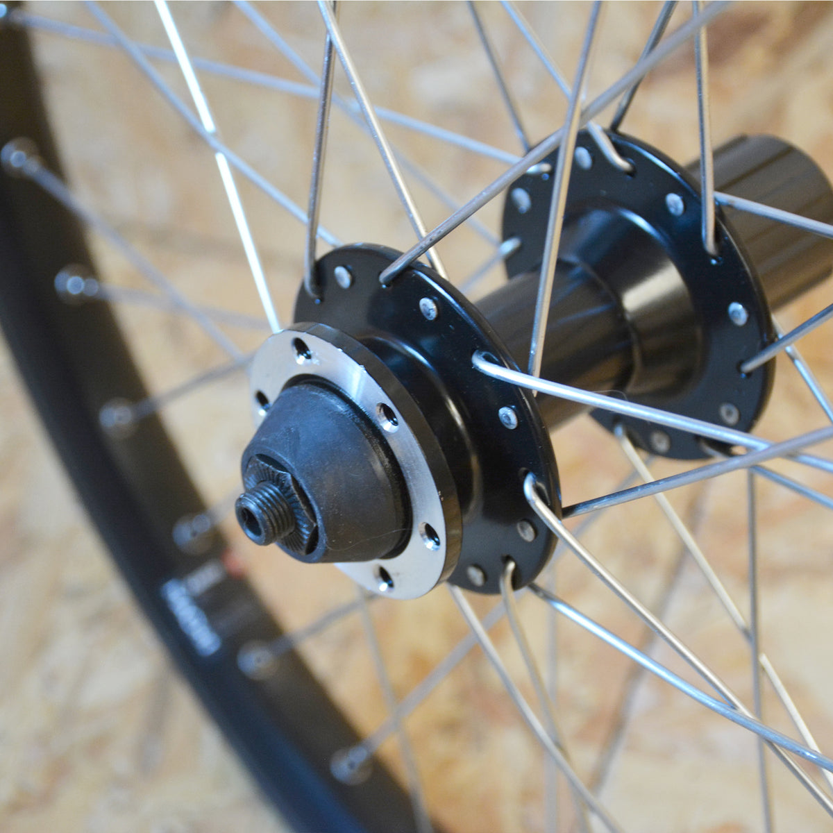 ROUE 26P ARRIERE DOUBLE PAROI DISQUE K7 AXE CREUX