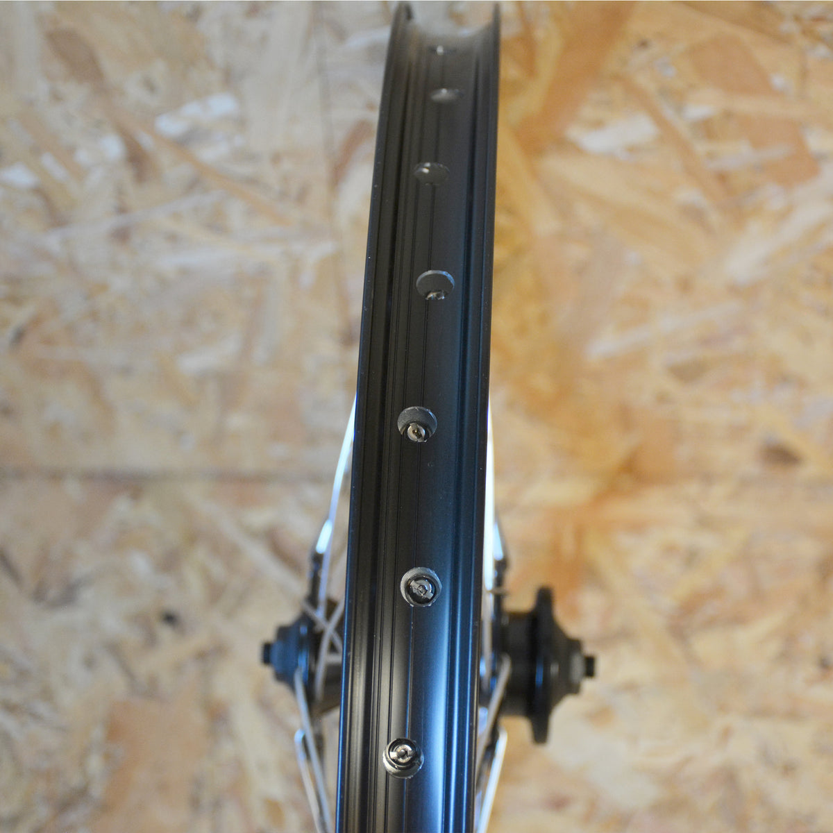 ROUE 26P AVANT DOUBLE PAROI  DISQUE AXE CREUX