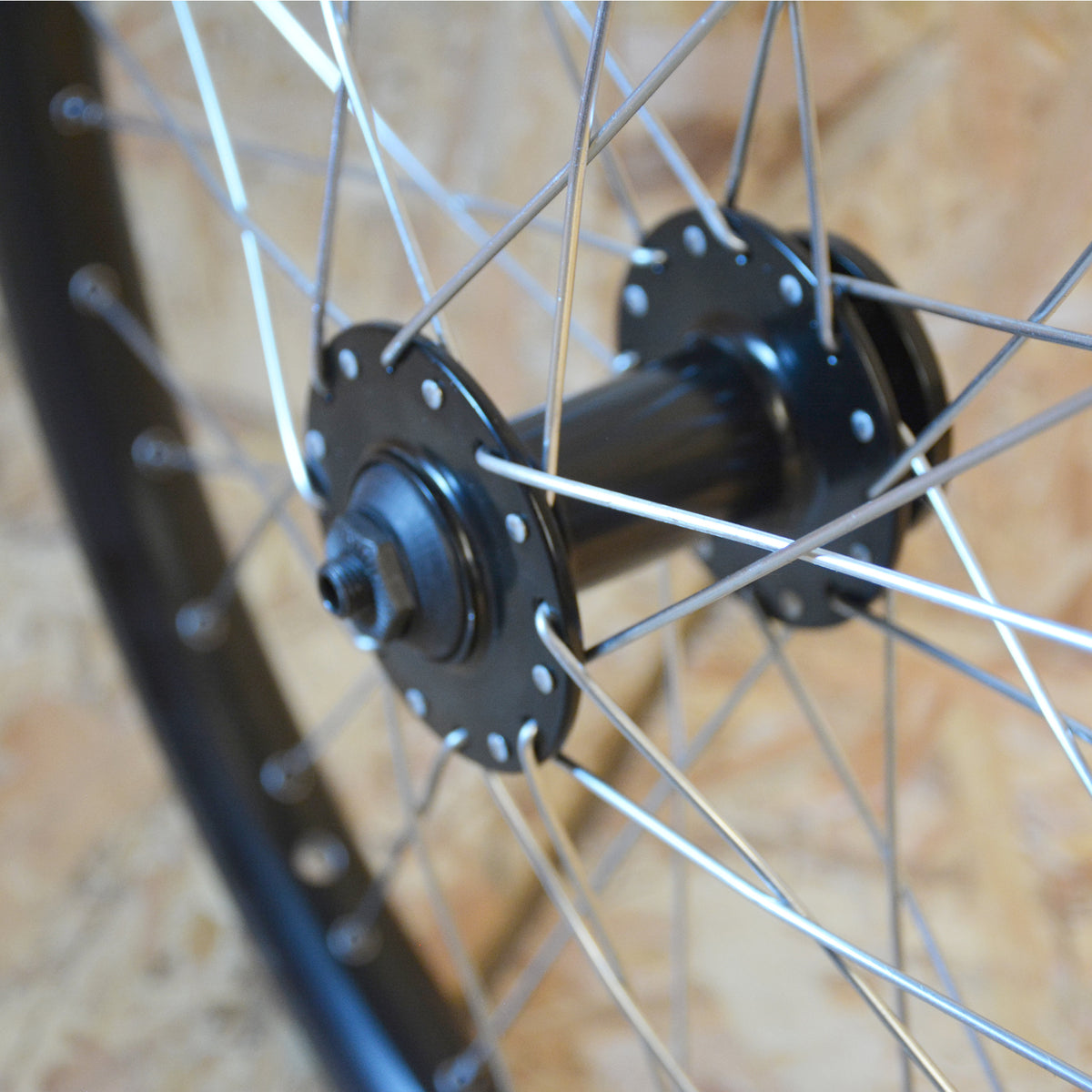 ROUE 26P AVANT DOUBLE PAROI  DISQUE AXE CREUX