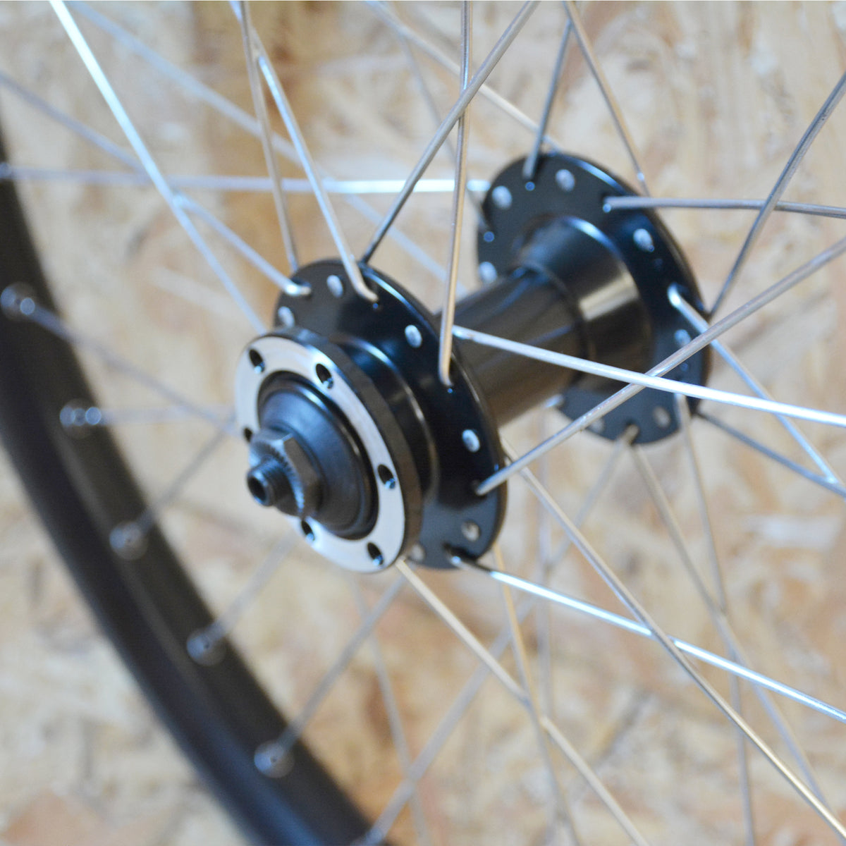 ROUE 26P AVANT DOUBLE PAROI  DISQUE AXE CREUX