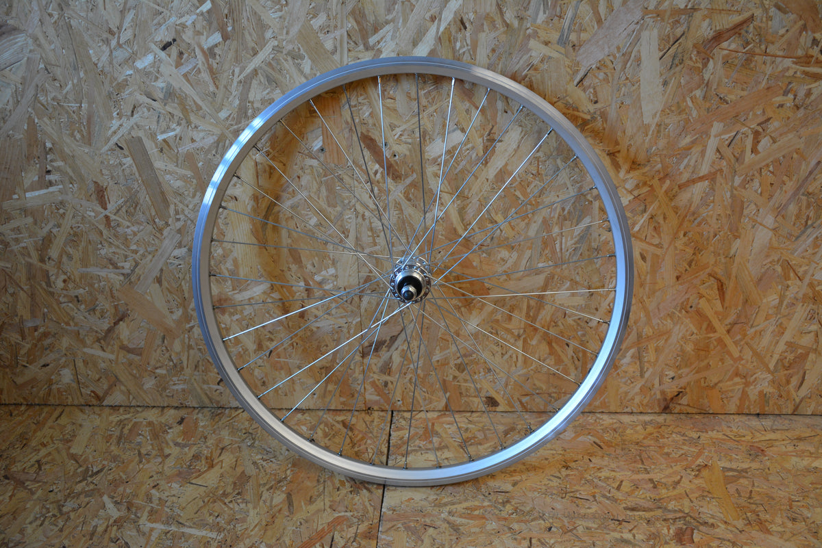 ROUE 26 POUCES RL ARRIERE DP AXE PLEIN
