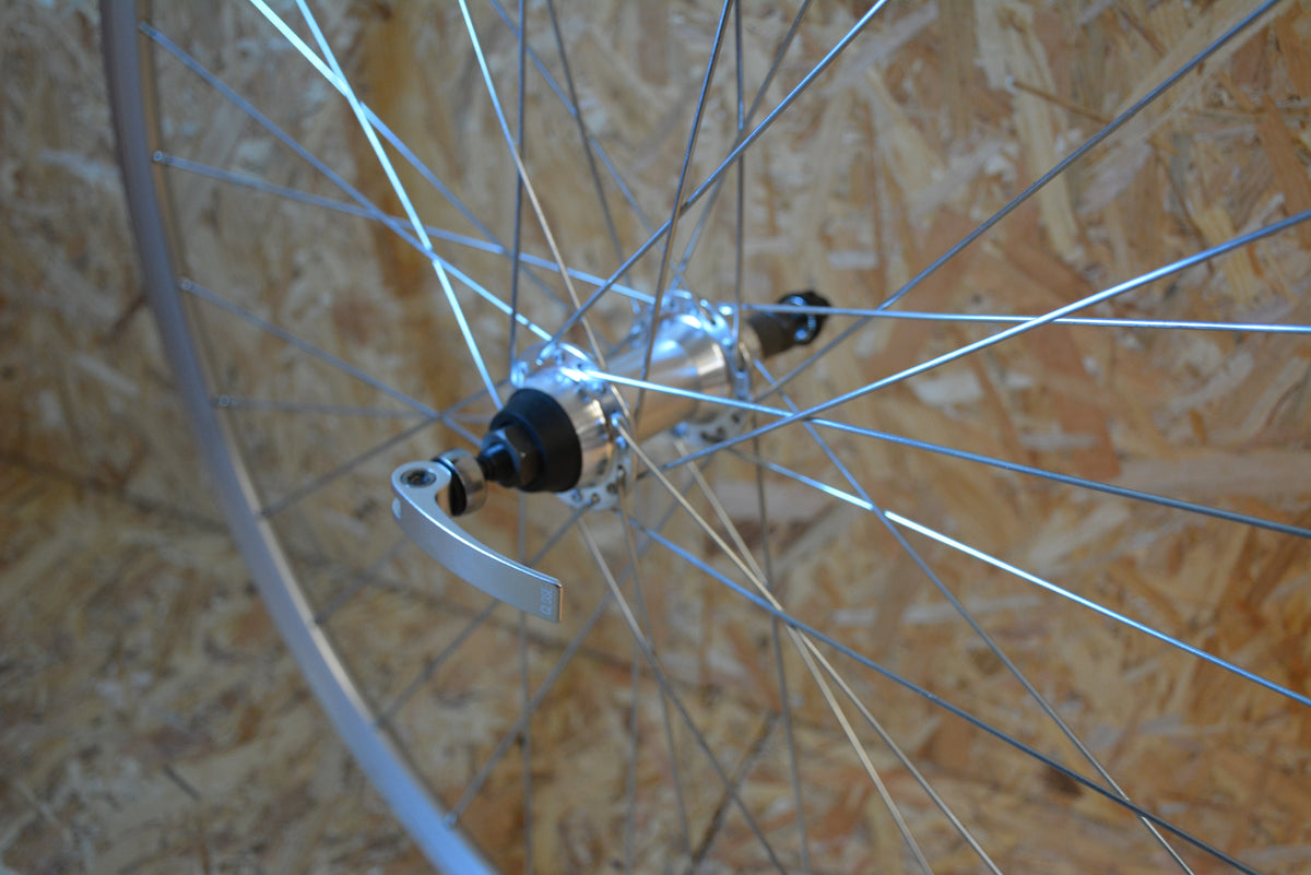 ROUE ARRIERE CFX ARGENT RL 5 6 7V ARGENT BLOCAGE